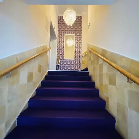 Отель Airport Hotel Hallbergerhof Халльбергмос