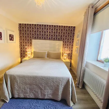 Airport Hotel Hallbergerhof