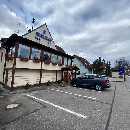 Airport Hotel Hallbergerhof Отель Халльбергмос